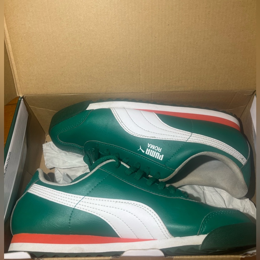 Puma Roma Green and White Sneakers